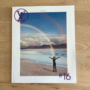 Louis Vuitton Book 16 - Authentic